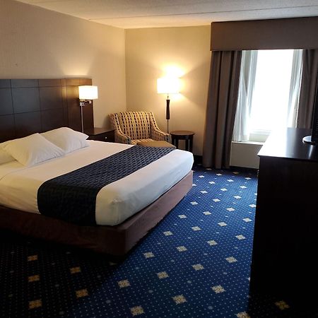 Hotel Baymont By Wyndham Groton/Mystic Esterno foto