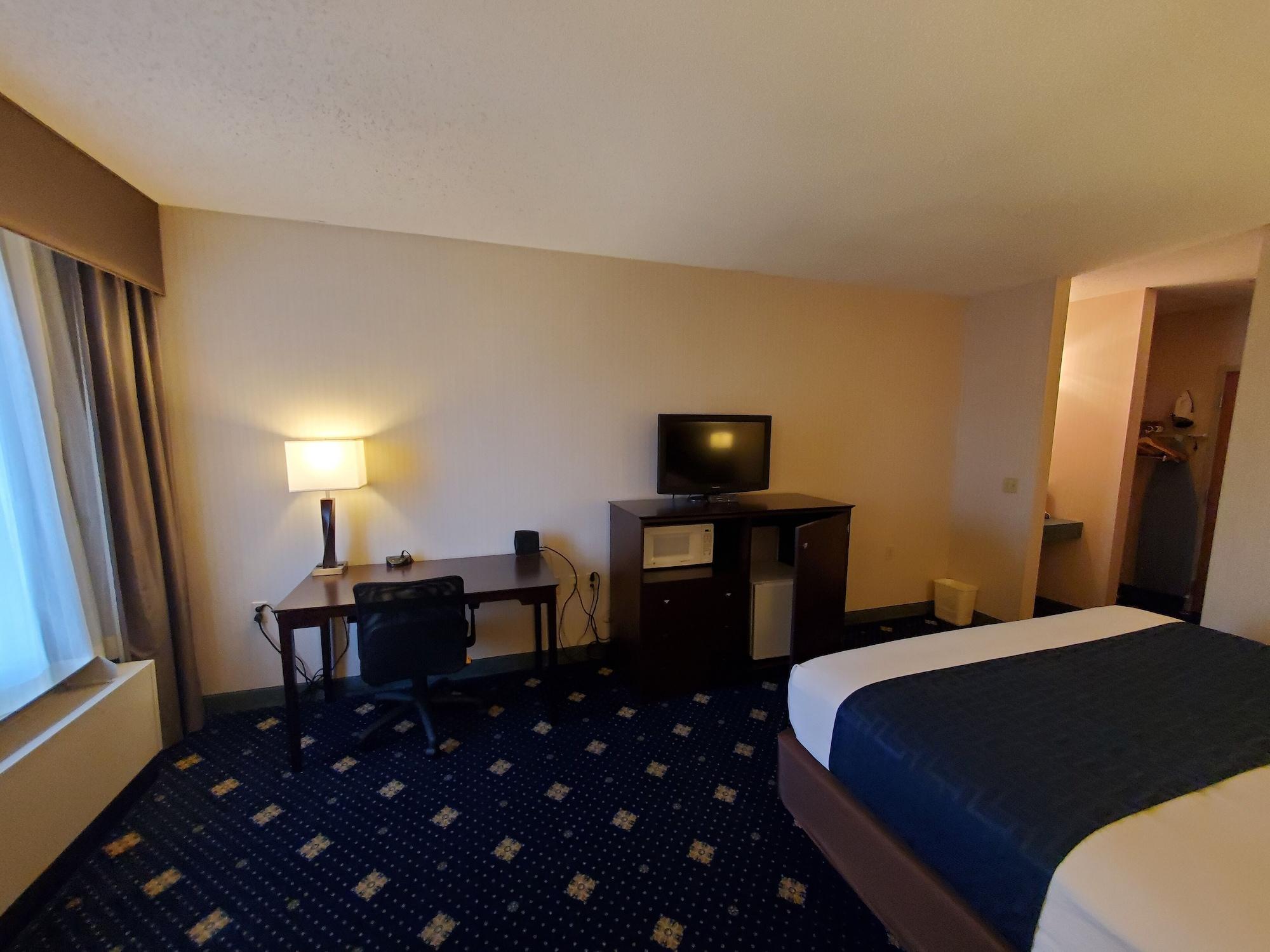 Hotel Baymont By Wyndham Groton/Mystic Esterno foto