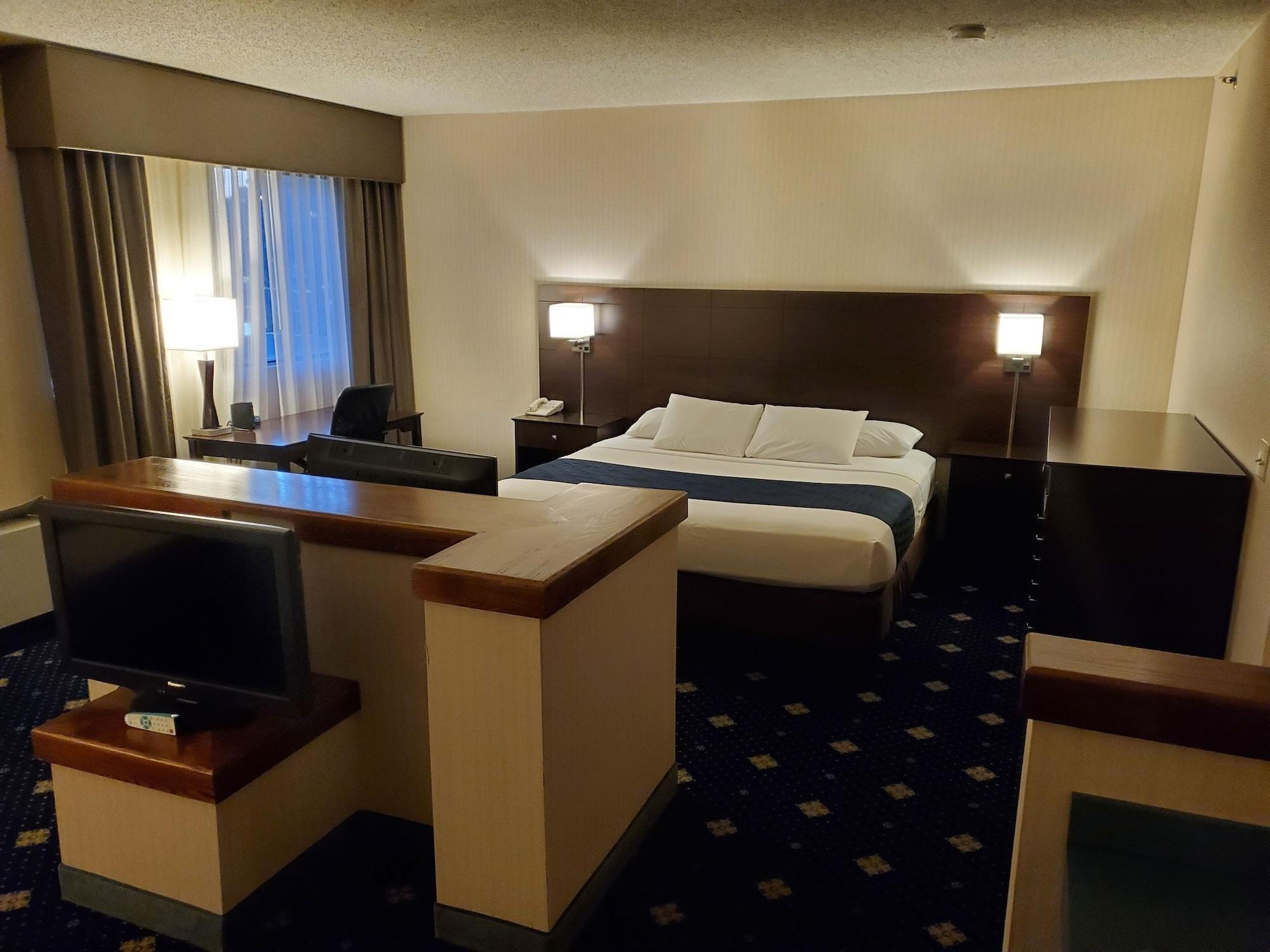 Hotel Baymont By Wyndham Groton/Mystic Esterno foto