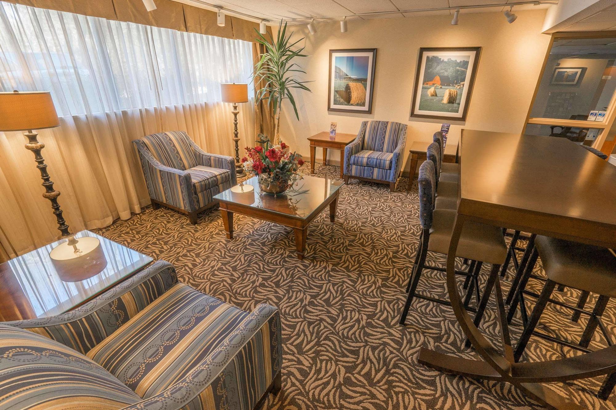 Hotel Baymont By Wyndham Groton/Mystic Esterno foto