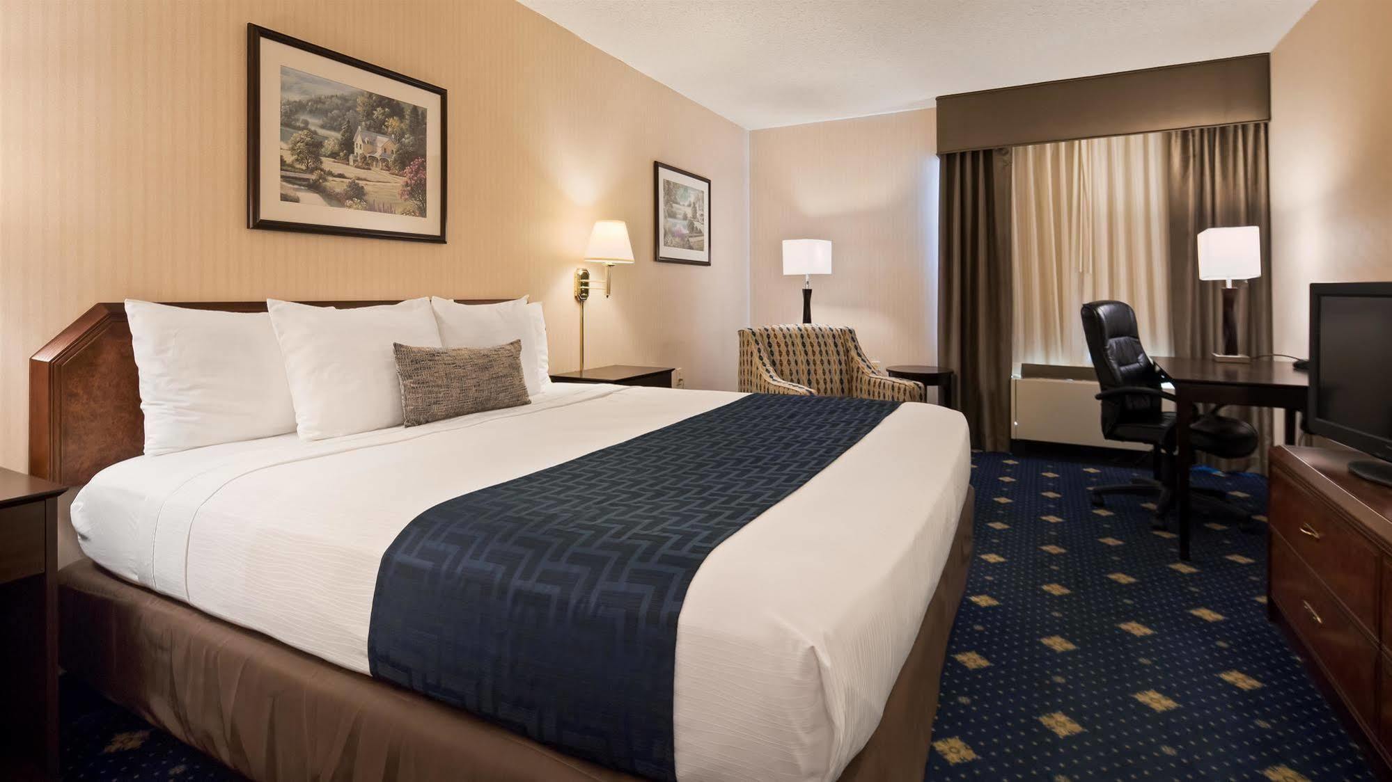 Hotel Baymont By Wyndham Groton/Mystic Esterno foto